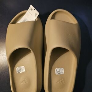 Adidas Yeezey Sandals